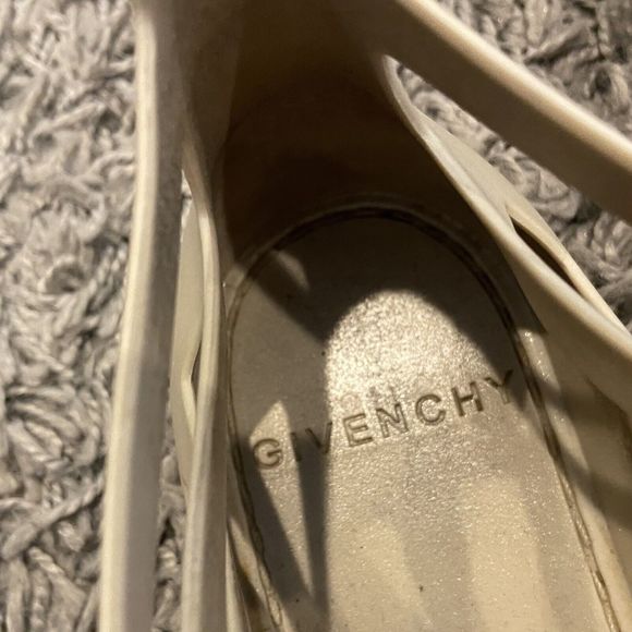 Givenchy Rubber CutOut Accent Gladiator Sandals Size 10 IT 40 - Picture 7 of 11